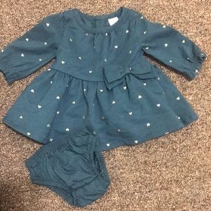 Newborn holiday outfit